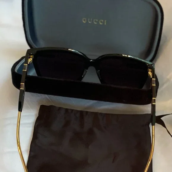 HP🎉SUNGLASS NEW GUCCI Authentic Black Beige Gray Eyewear Rectangle Velvet Case - Picture 5 of 11